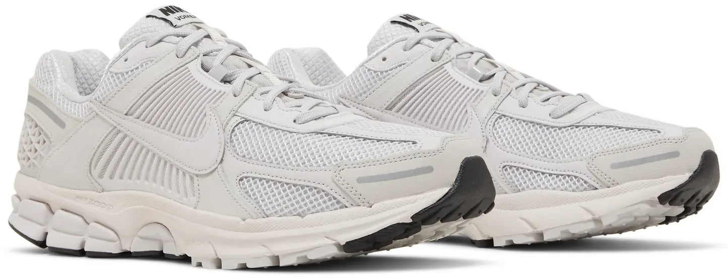 Nike Zoom Vomero 5 White