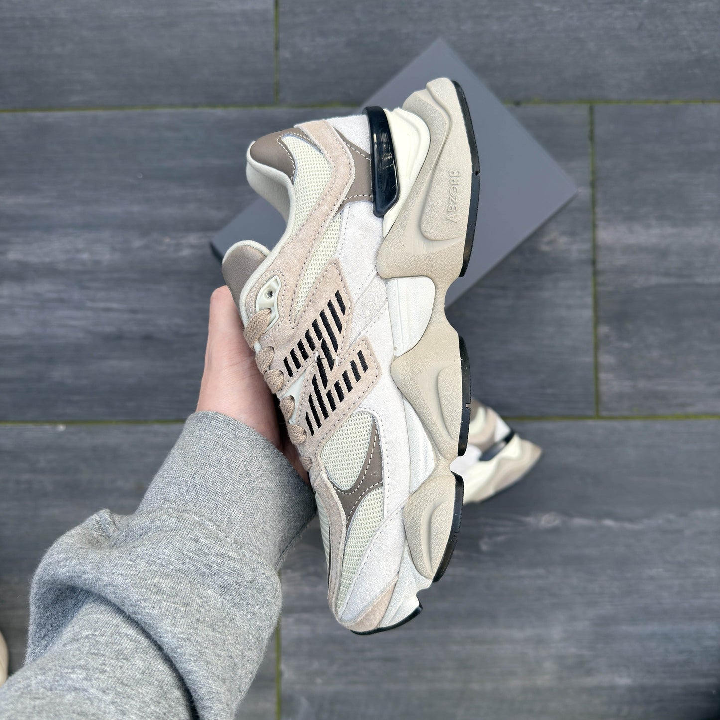 New Balance 9060 Beige Cream