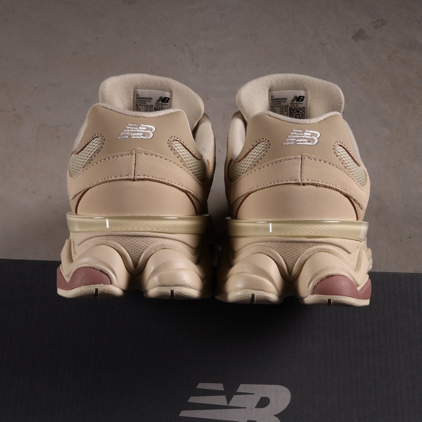 New Balance 9060 Bone Sparrow