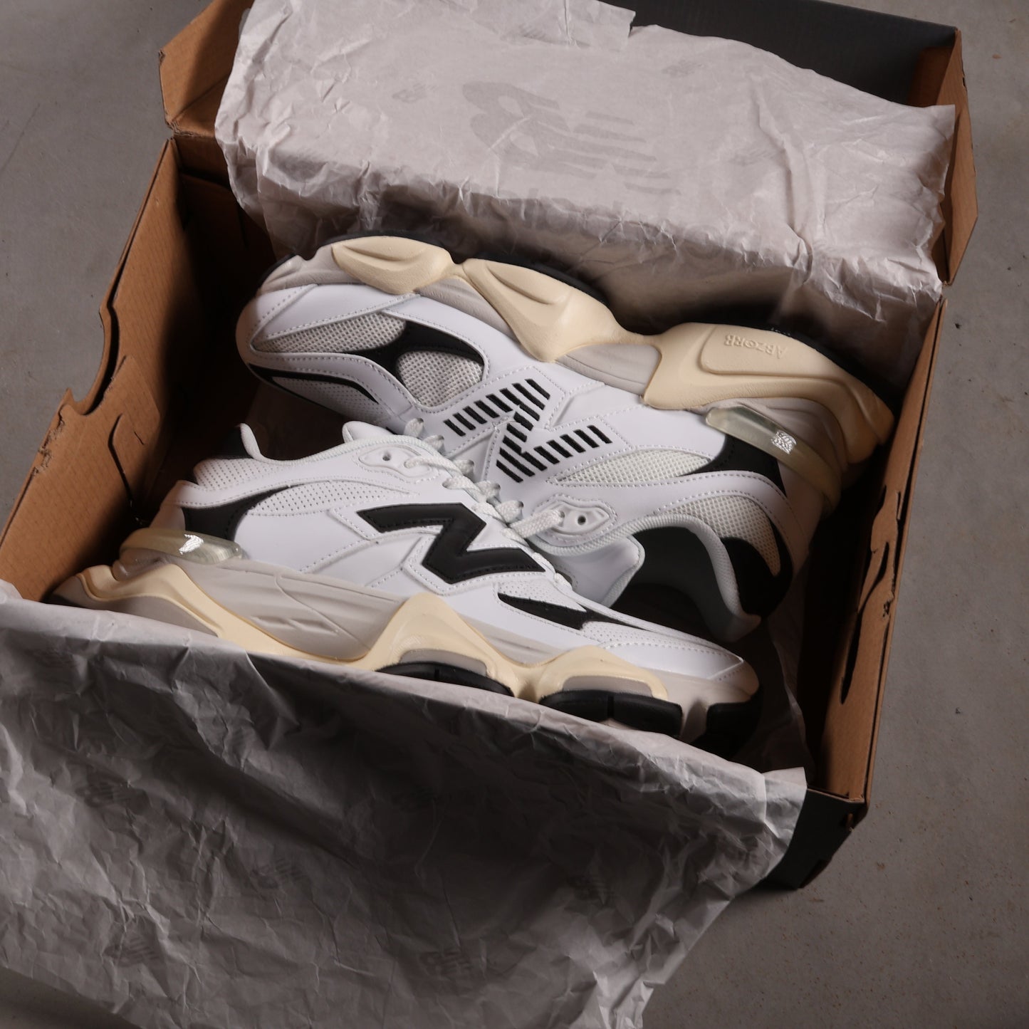 New Balance 9060 White Black