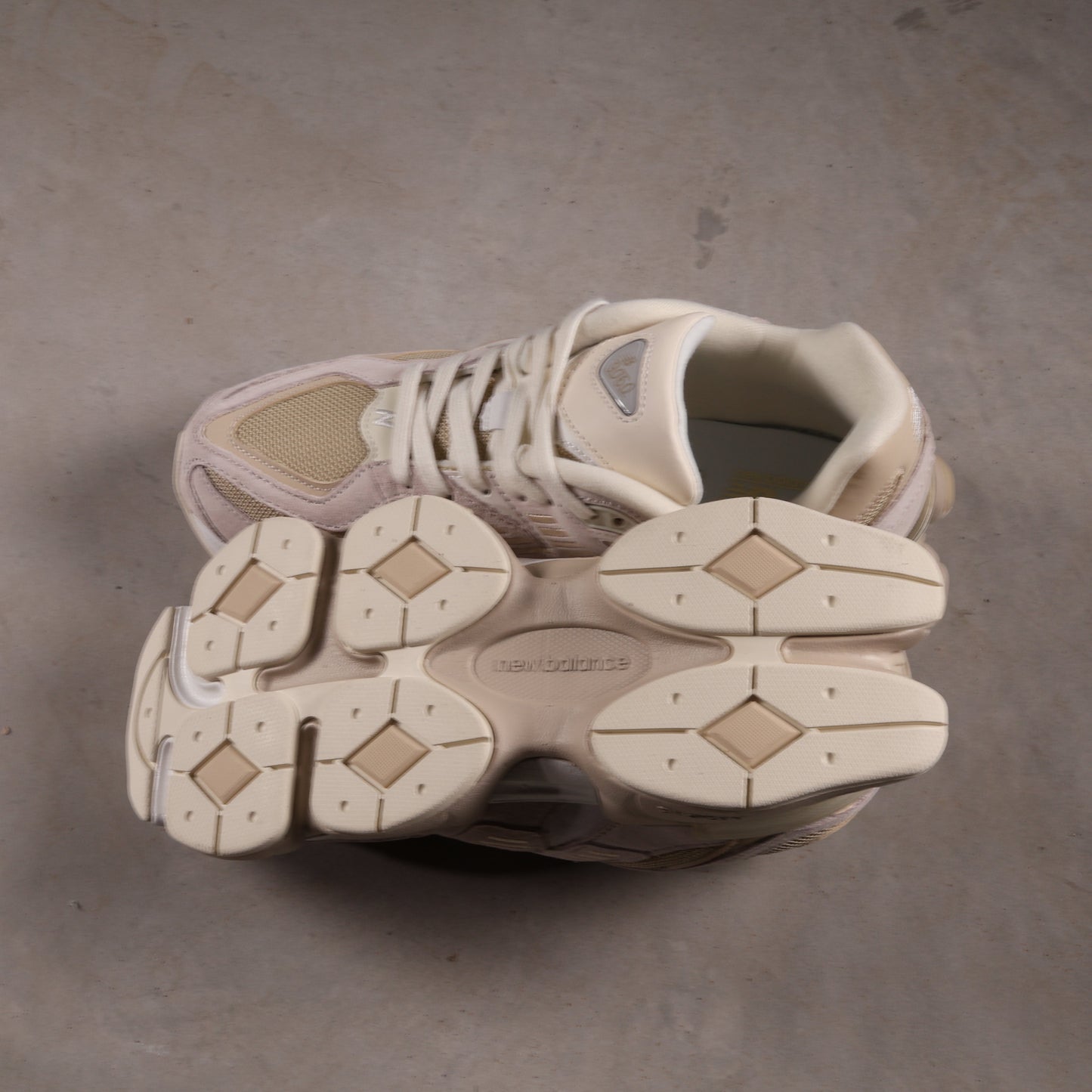 New Balance 9060 Beige