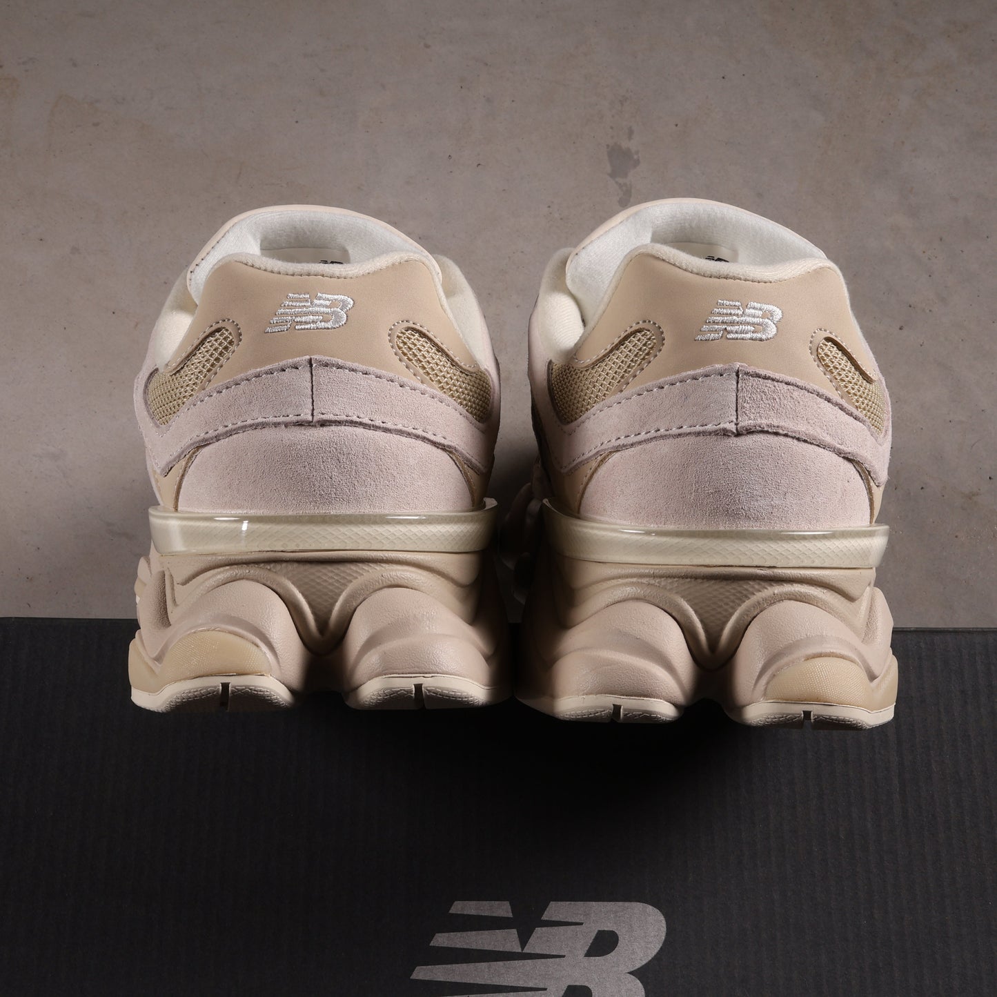 New Balance 9060 Beige