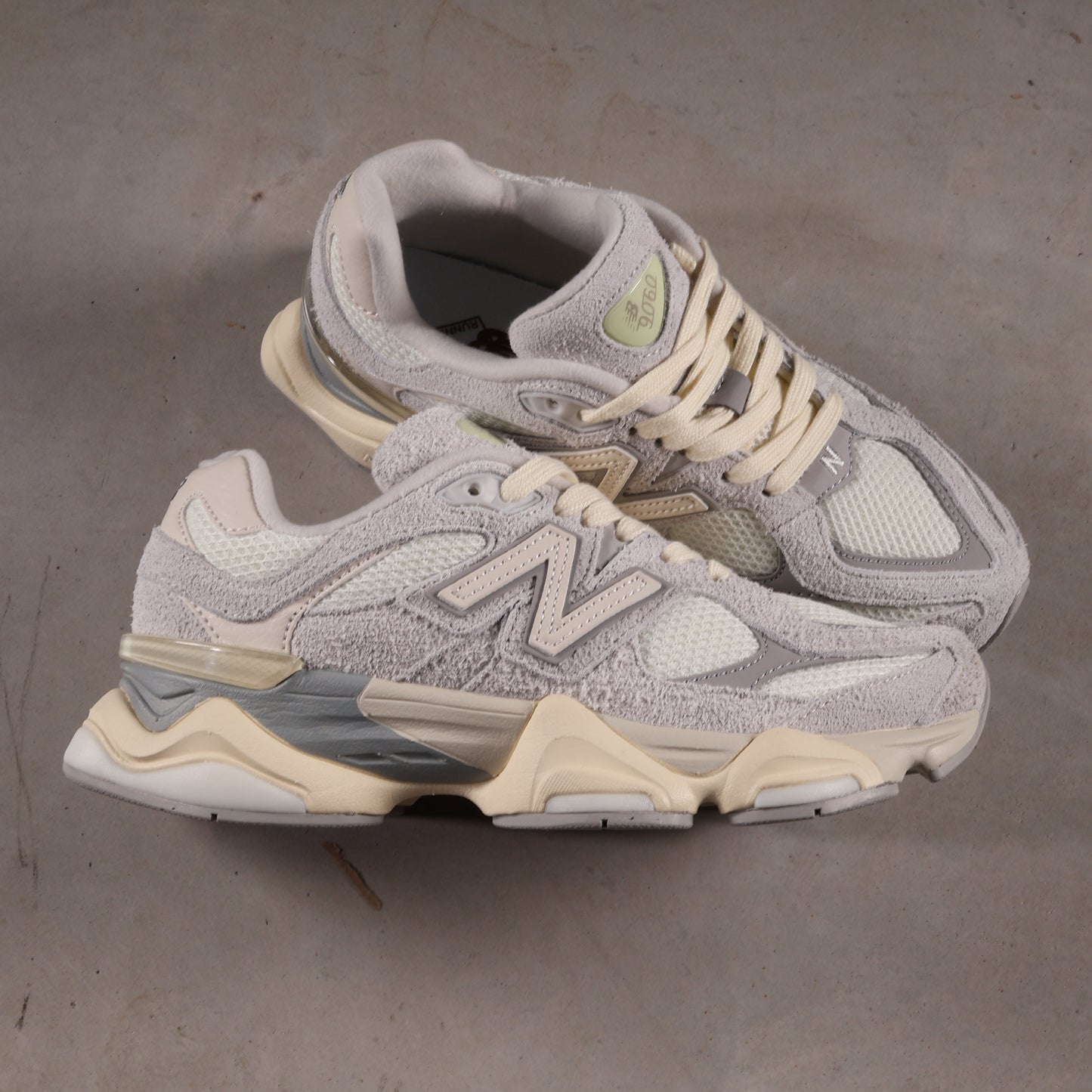 New Balance 9060 Quartz Grey
