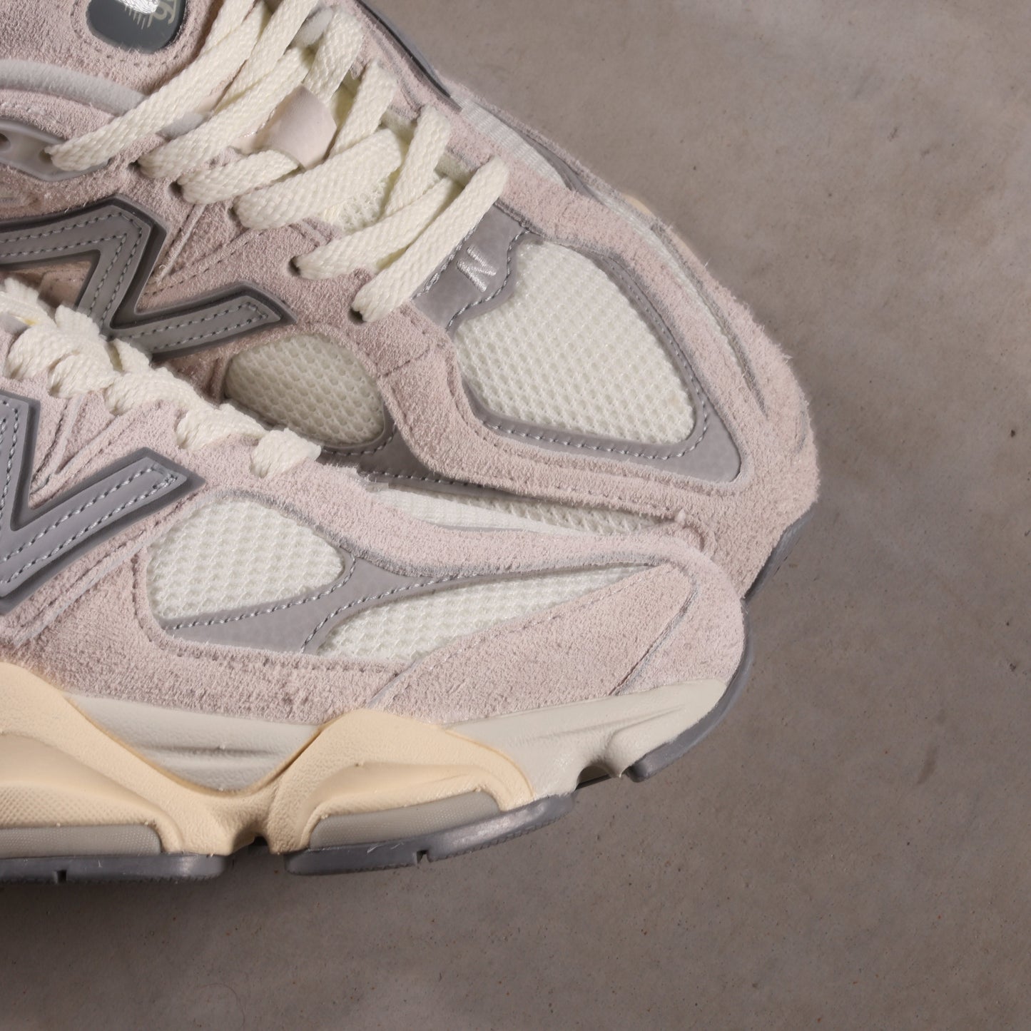 New Balance 9060 Moonbeam Sea Salt