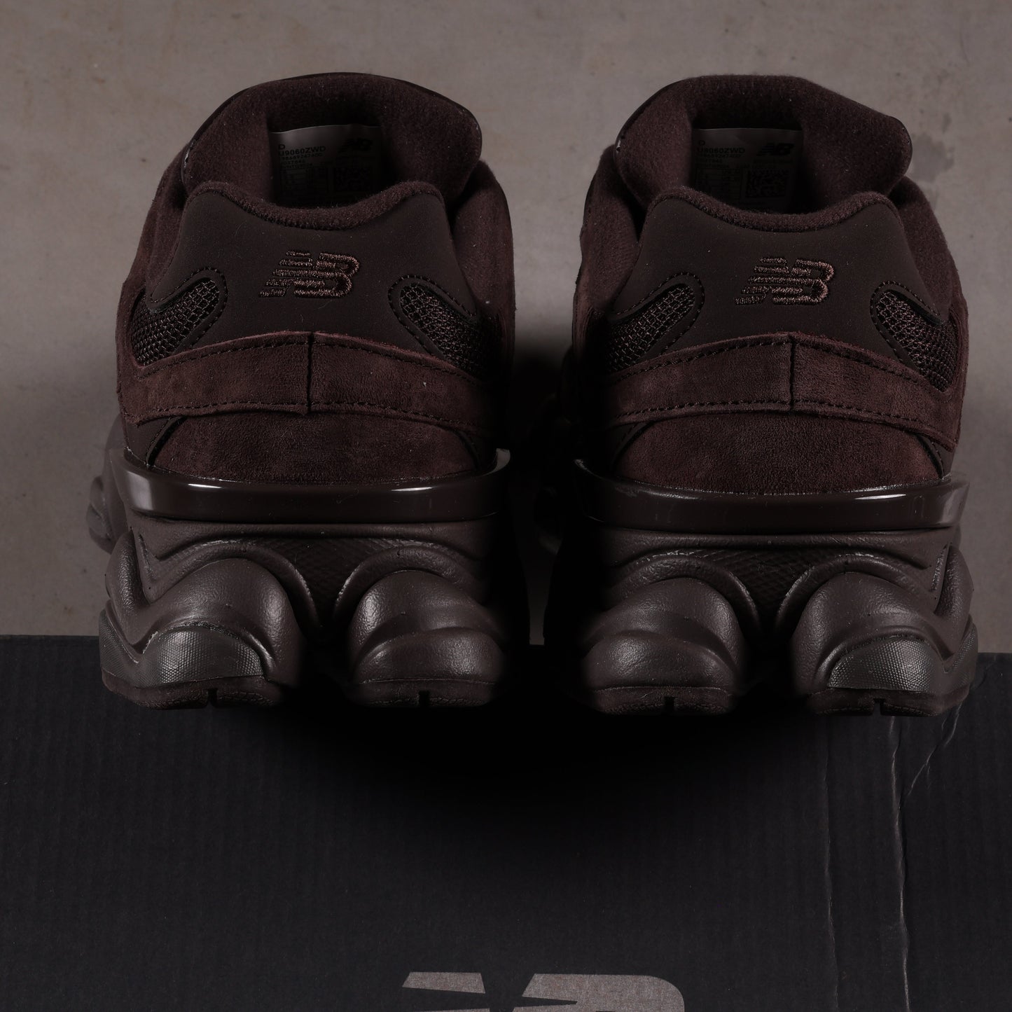 New Balance 9060 Chocolate